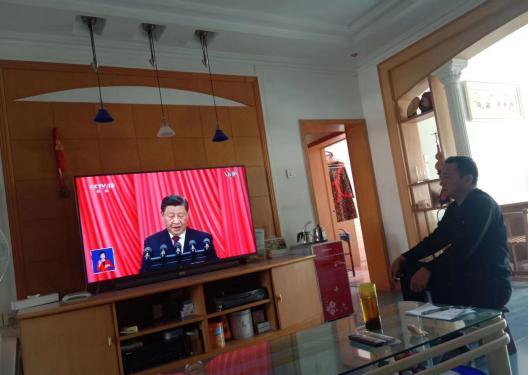 mg不朽情缘控股职工学习党的二十大报告，，谈体会、说感想